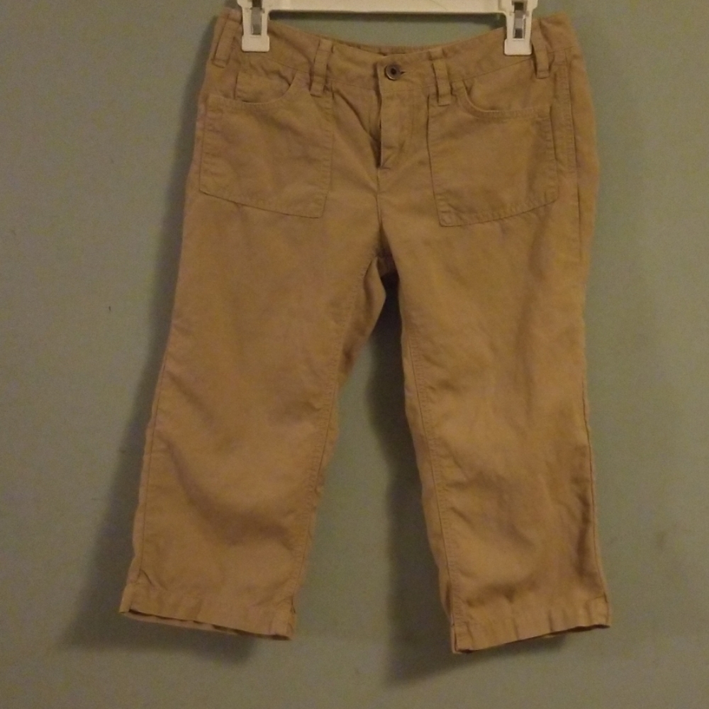 Light tan capris